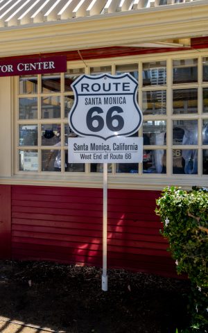 Los Angeles (California, USA), Santa Monica Beach, West End der Route 66 -- 2012 -- 5310